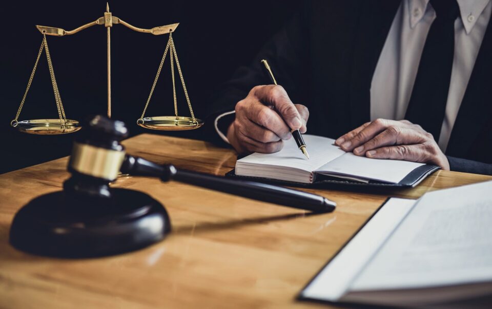 https://carpenterlewis.com/wp-content/uploads/2026/08/trust-lawyer-Maryville-TN.jpg